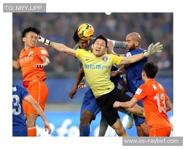 2014年鲁能与舜天激战回顾：激情碰撞与精彩瞬间的足球盛宴