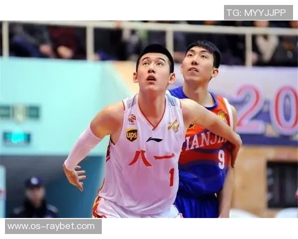 八一男篮与广东男篮激战正酣谁能在赛场上笑到最后