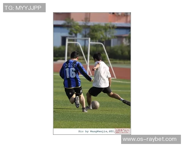 城南队与尚州尚武的激烈对决展现足球魅力与竞技精神的巅峰对抗